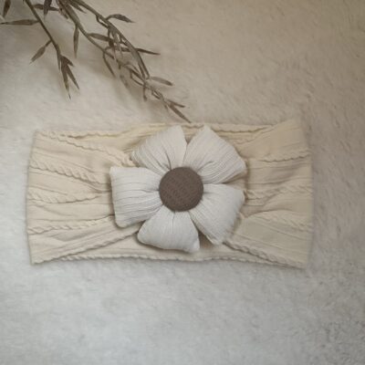 Haarband met bloem aardetint