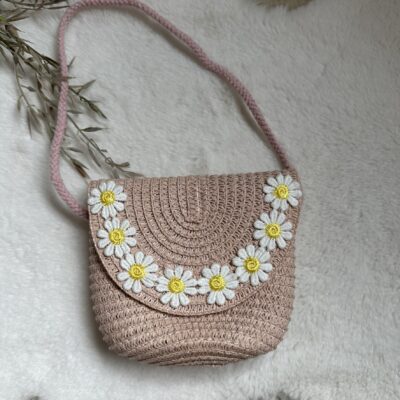 Schattig tasje madeliefjes met klepje oudroze